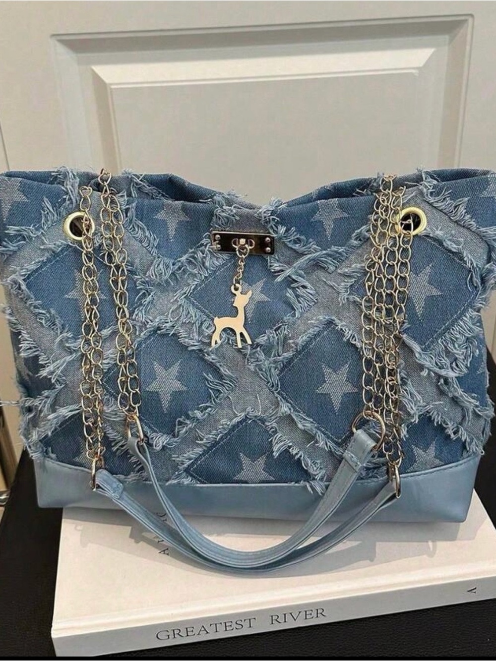 Star-Pattern Light Blue Denim Tote Bag with Chain Straps